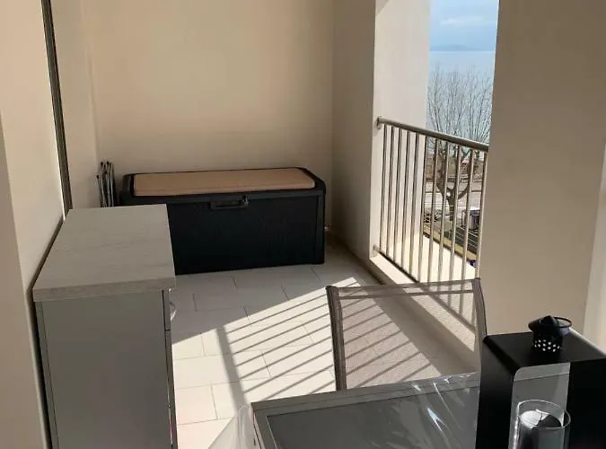 Les Pieds Dans L'eau Du Trottel Appartement *